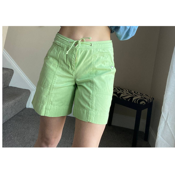 Jones New York lime green lonline drawstring chino shorts, size 4 - Picture 1 of 14